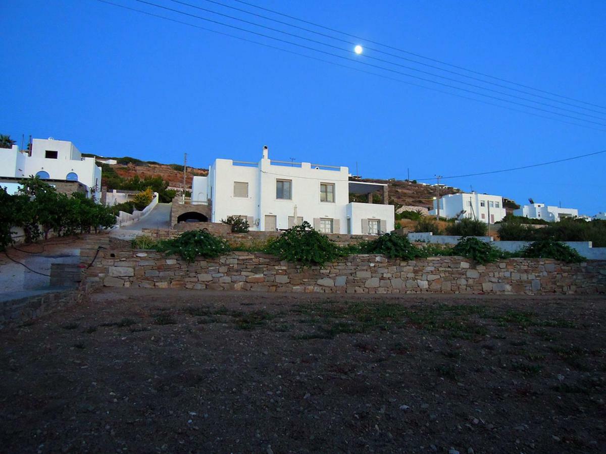 Nesaea Seafront House Villa Parasporos Екстериор снимка