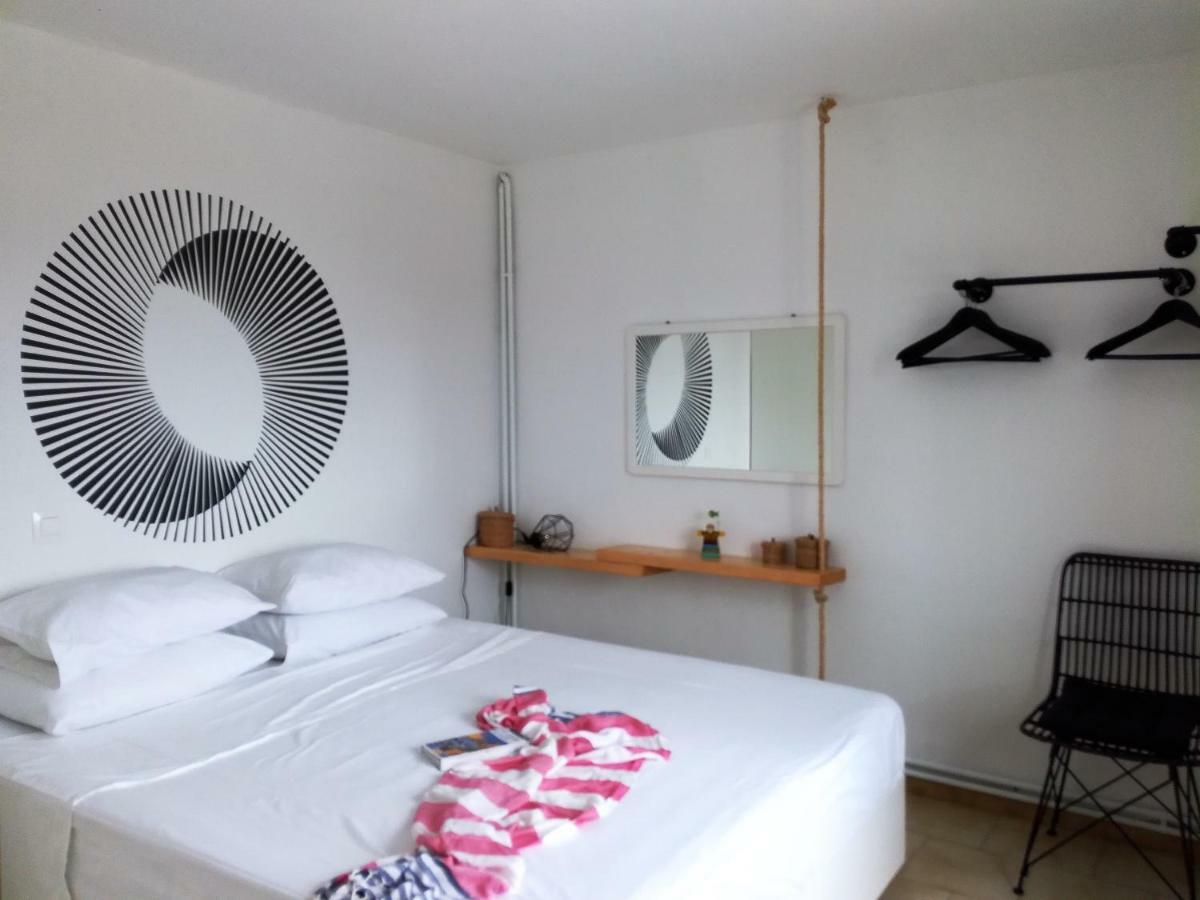 Nesaea Seafront House Villa Parasporos Екстериор снимка