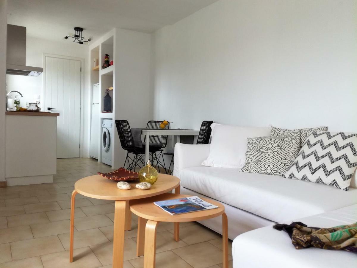 Nesaea Seafront House Villa Parasporos Екстериор снимка
