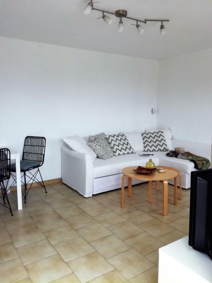 Nesaea Seafront House Villa Parasporos Екстериор снимка